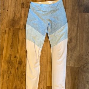 Outdoor Voices 7/8 Springs Legging in Dove Rose